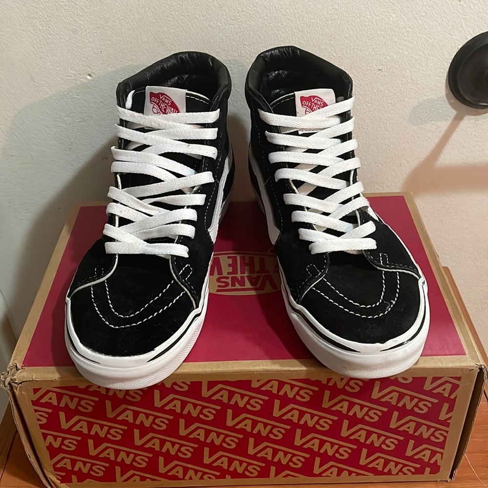 * Vans * Lightly Worn, Mint Condition